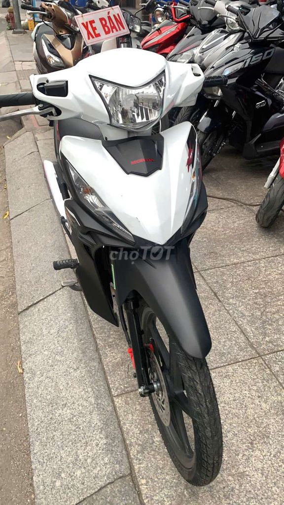 Honda Wave RSX Fi 2023 Trắng đen 90% mới. Mua bán Xe máy tại Quận Tân Phú Tp Hồ Chí Minh được đăng bởi Tuanduy hình 6