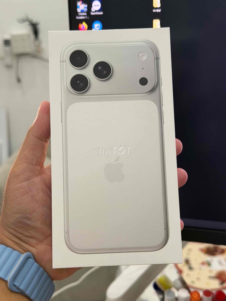 Apple iPhone 17 Pro Max 256GB Bạc. Mua bán Điện thoại tại Quận Ninh Kiều Cần Thơ được đăng bởi Dương Store hình 1