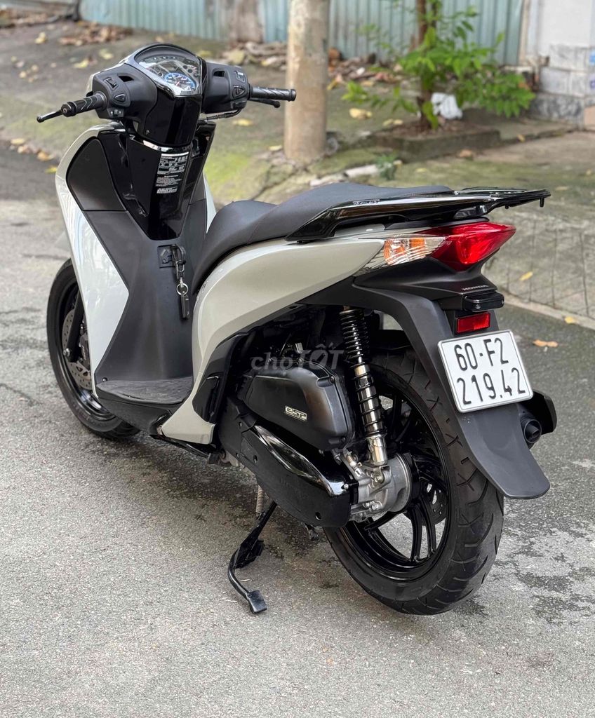 Honda SH 150i 2016 Xanh đen. Mua bán Xe máy tại Quận Gò Vấp Tp Hồ Chí Minh được đăng bởi CHXM 86 chuyên bán xe trả góp hình 6