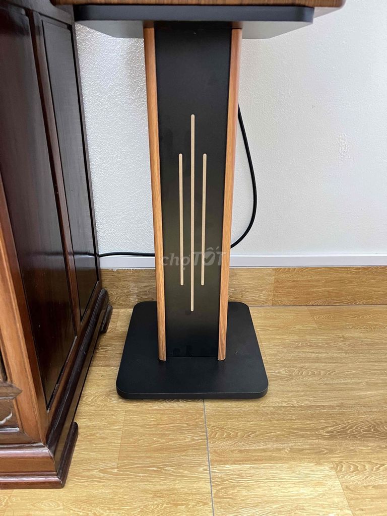 Chân loa gỗ màu nâu đỏ 65cm. Mua bán Tivi, Âm thanh tại Huyện Gia Lâm Hà Nội được đăng bởi hùng nguyễn hình 1