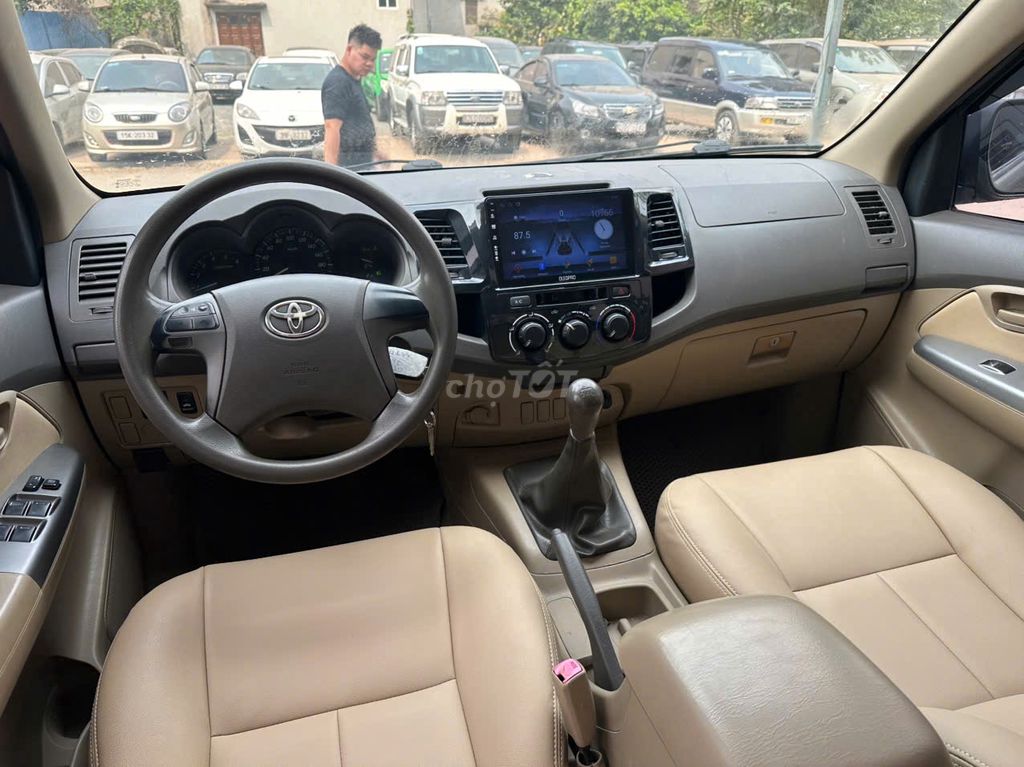 Toyota HILUX 2012 Phom Mới Chính Chủ