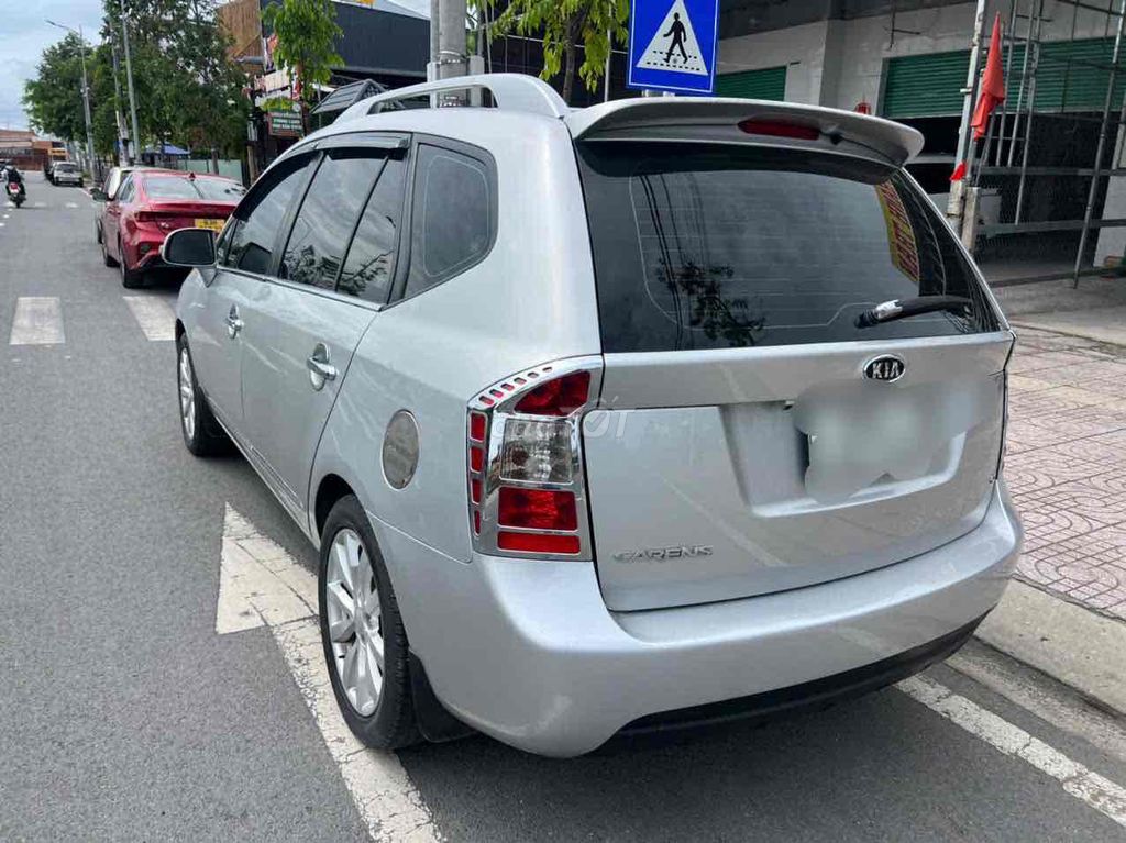 Kia Carens 2011 SX 2.0 AT - 188000 km. Mua bán Ô tô tại Thành phố Vĩnh Long Vĩnh Long được đăng bởi Thuỳ Phan hình 4