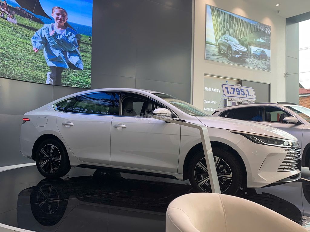 BYD Seal 5 Super Hybrid trả trước từ 166tr, xe sẵn. Mua bán Ô tô tại Thành phố Thủ Đức Tp Hồ Chí Minh được đăng bởi BYD TP HCM hình 3