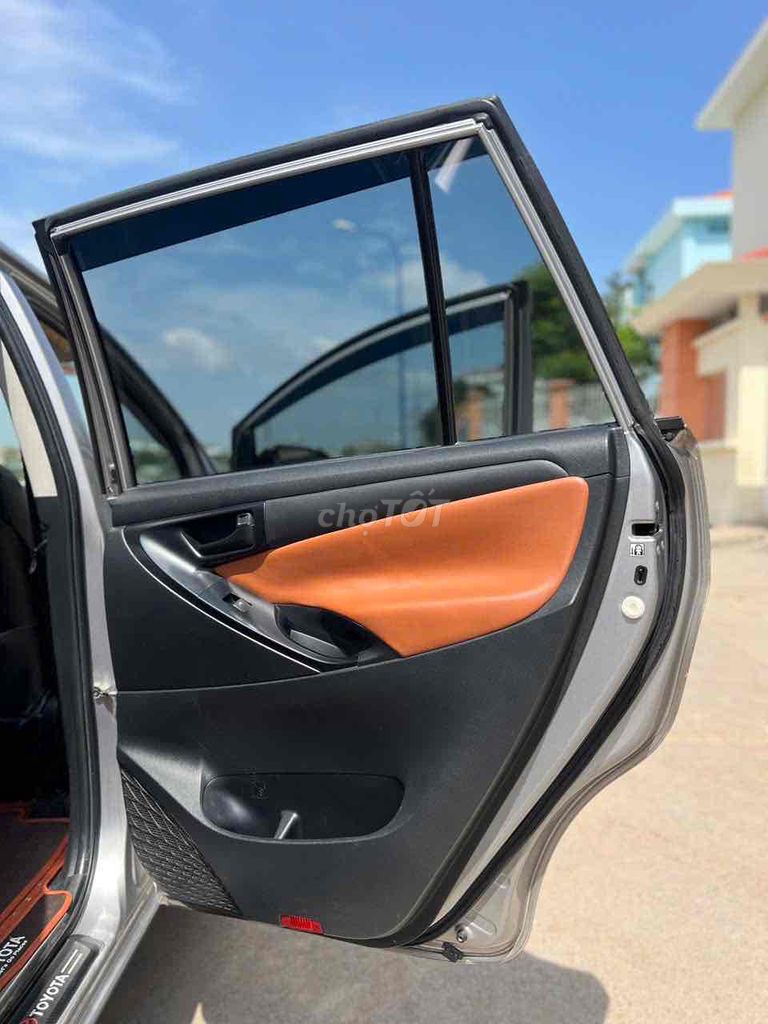 Toyota Innova 2017 2.0E Bạc. Mua bán Ô tô tại Quận Gò Vấp Tp Hồ Chí Minh được đăng bởi Nguyễn Nam Sang hình 11