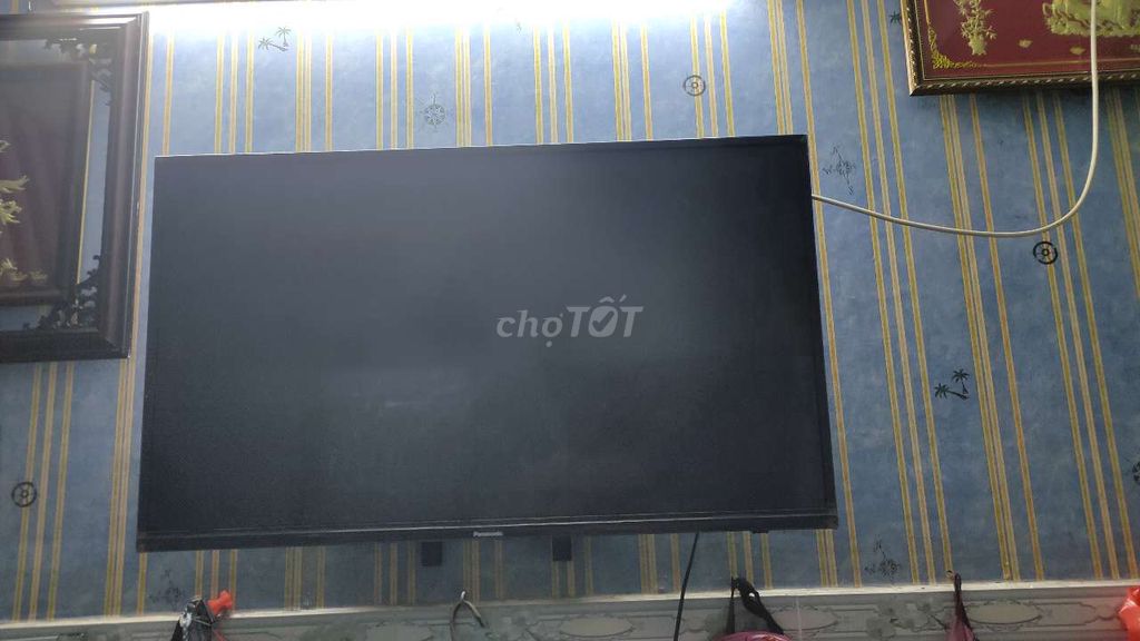 Bán xác Smart TV 4k 43 inch - còn lên tiếng