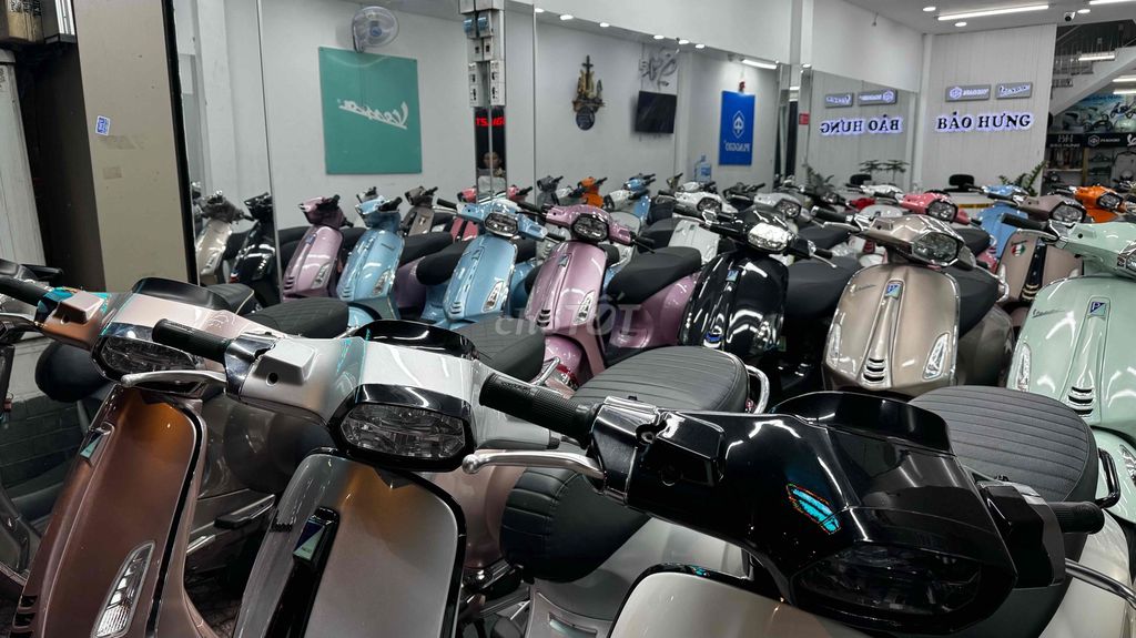 Vespa Sprint hồng Porsche. Mua bán Xe máy tại Quận Phú Nhuận Tp Hồ Chí Minh được đăng bởi VESPA  PIAGGIO BẢO HƯNG Vespa cũ trả góp  hình 9