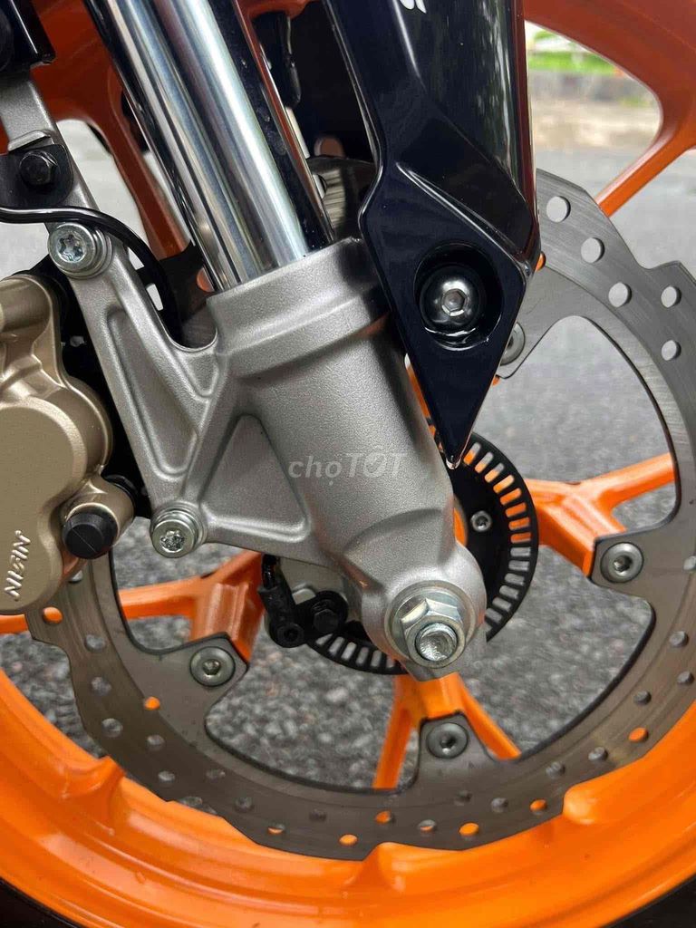 Honda CBR150R Repsol 2021 Cam trắng đen. Mua bán Xe máy tại Quận 6 Tp Hồ Chí Minh được đăng bởi Quang Rambo  hình 10