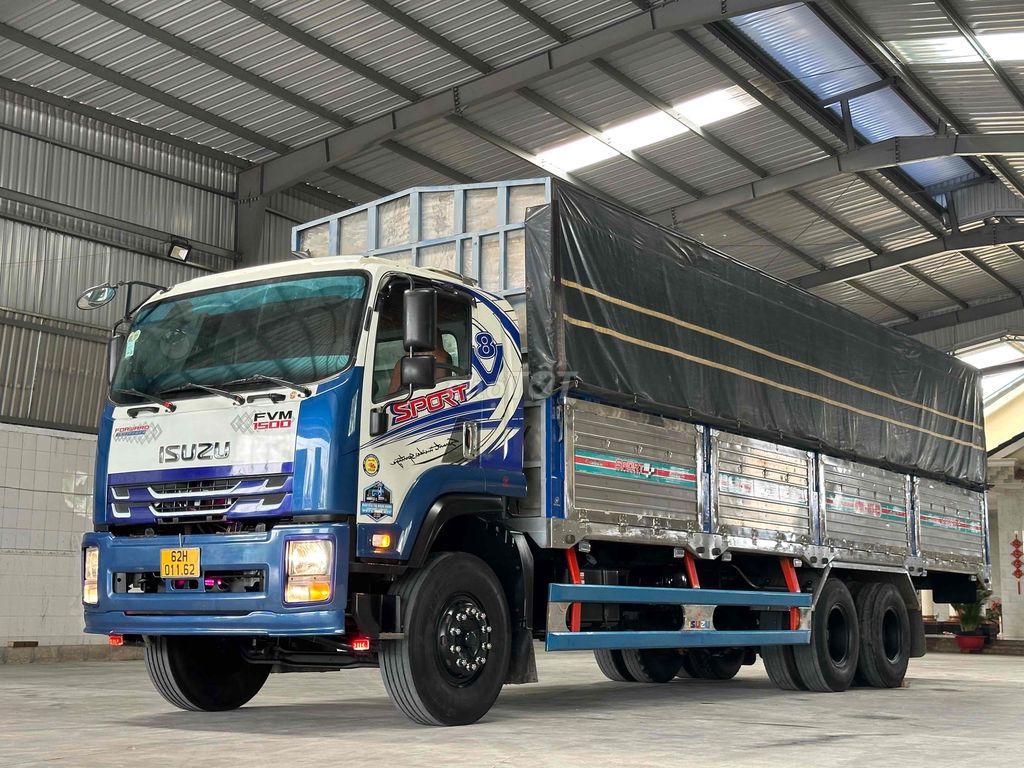 Bán isuzu fvm 3 chân đời 2021 thùng 9m5 cao 4m