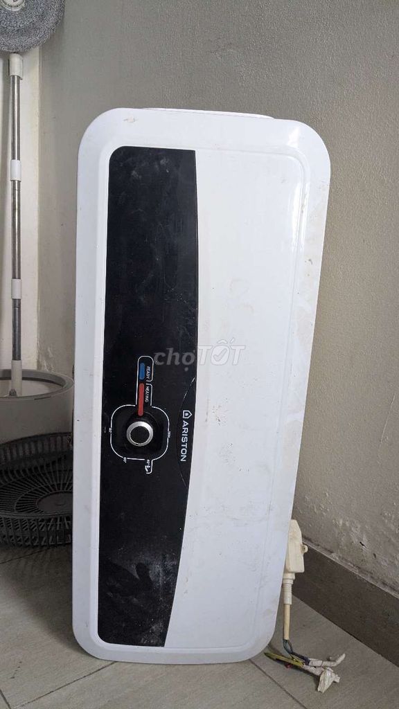 Bình nóng lạnh Ariston SL2 20 RS. Mua bán Thiết bị vệ sinh, nhà tắm tại Quận Bắc Từ Liêm Hà Nội được đăng bởi truong hình 1