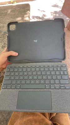 Bàn phím ipad 11” Logitech. Mua bán Phụ kiện (Màn hình, Chuột...) tại Thành phố Thủ Đức Tp Hồ Chí Minh được đăng bởi YaNguyen