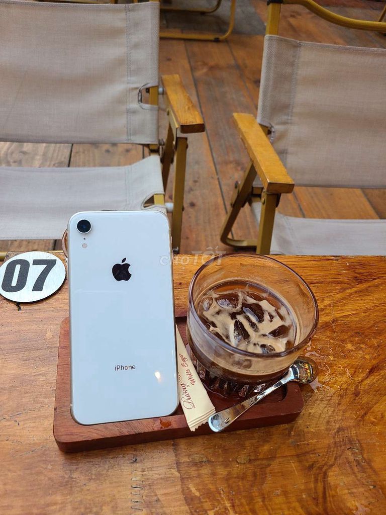 Apple iPhone XR 128GB Trắng. Mua bán Điện thoại tại Quận Tân Phú Tp Hồ Chí Minh được đăng bởi Quang tùng hình 1