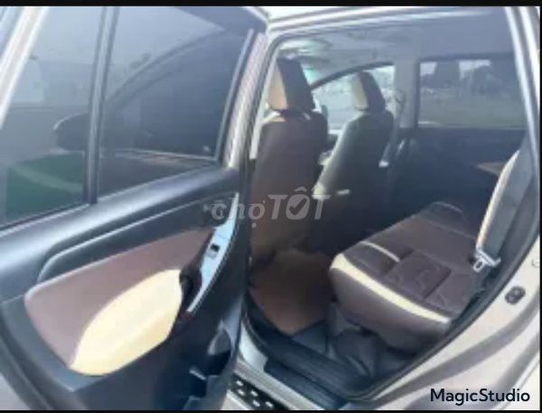 Toyota Innova 2022