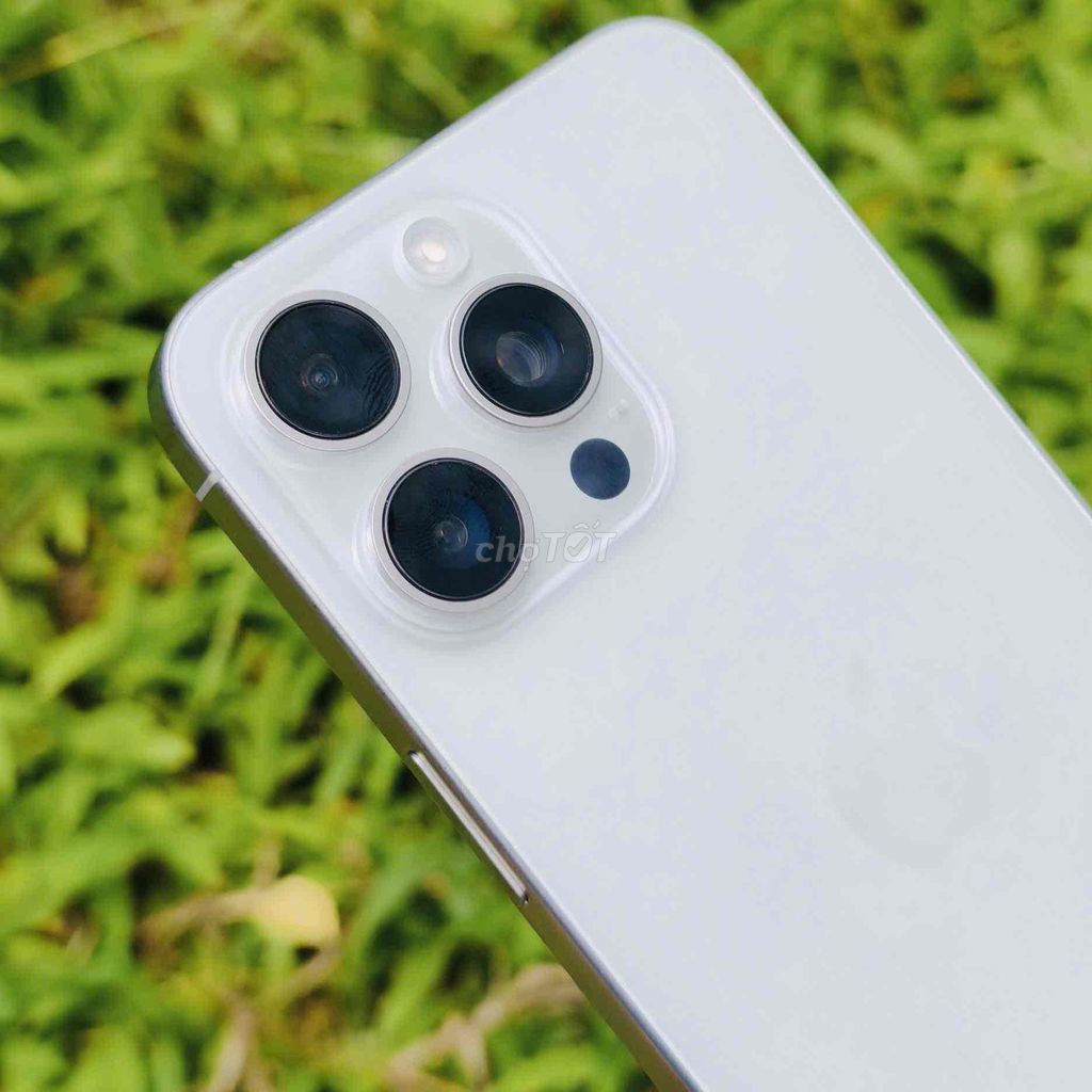 Apple iPhone 15 Pro Max 256GB Trắng Mỹ Đã sử dụng. Mua bán Điện thoại tại Thành phố Bến Tre Bến Tre được đăng bởi Trung Nguyễn hình 1