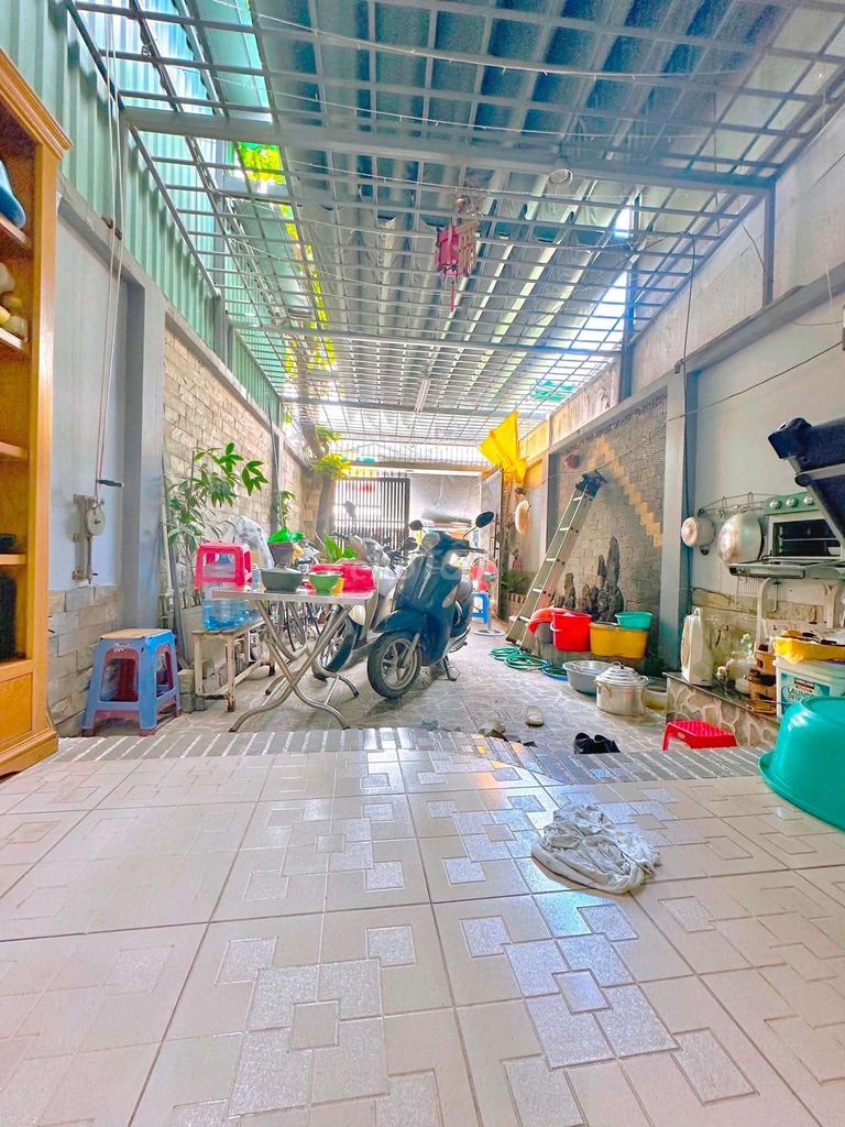NGAY THỐNG NHẤT GIÁP QUANG TRUNG- 5 TẦNG - 72M2- NỞ HẬU NHẸ