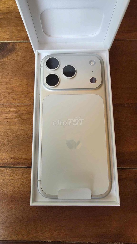 iPhone 17 Pro 1TB Bạc Mới 100%. Mua bán Điện thoại tại Quận Bình Thạnh Tp Hồ Chí Minh được đăng bởi Trần Kim Uyên hình 1