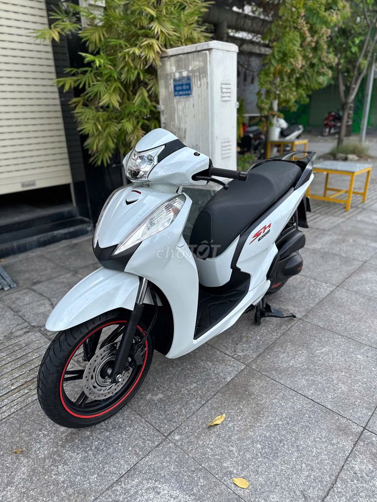 [Góp 50] sh 300i date 2017 trắng sporty, zin 100%. Mua bán Xe máy tại Quận Tân Phú Tp Hồ Chí Minh được đăng bởi VÕ MINH HẬU hình 9