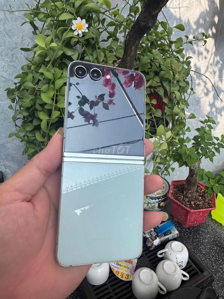 Samsung Galaxy Z Flip5 256GB xanh. Mua bán Điện thoại tại Thành phố Biên Hòa Đồng Nai được đăng bởi Diep hình 1