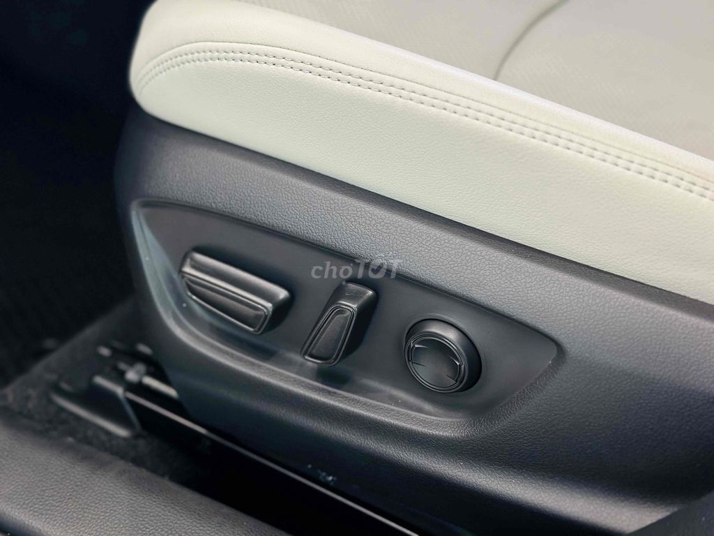 Corolla Altis 1.8V- Giảm 25 triệu & Tặng Phụ Kiện. Mua bán Ô tô tại Thành phố Thủ Đức Tp Hồ Chí Minh được đăng bởi Toyota Đông Sài Gòn hình 7