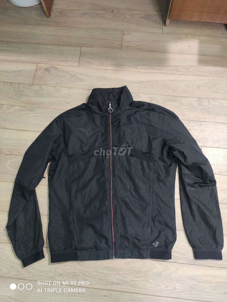Áo khoác thể thao Puma Nam Đen size M. Mua bán Quần áo tại Huyện Nam Sách Hải Dương được đăng bởi Dọn tủ quần áo Lỗi tặng hình 1