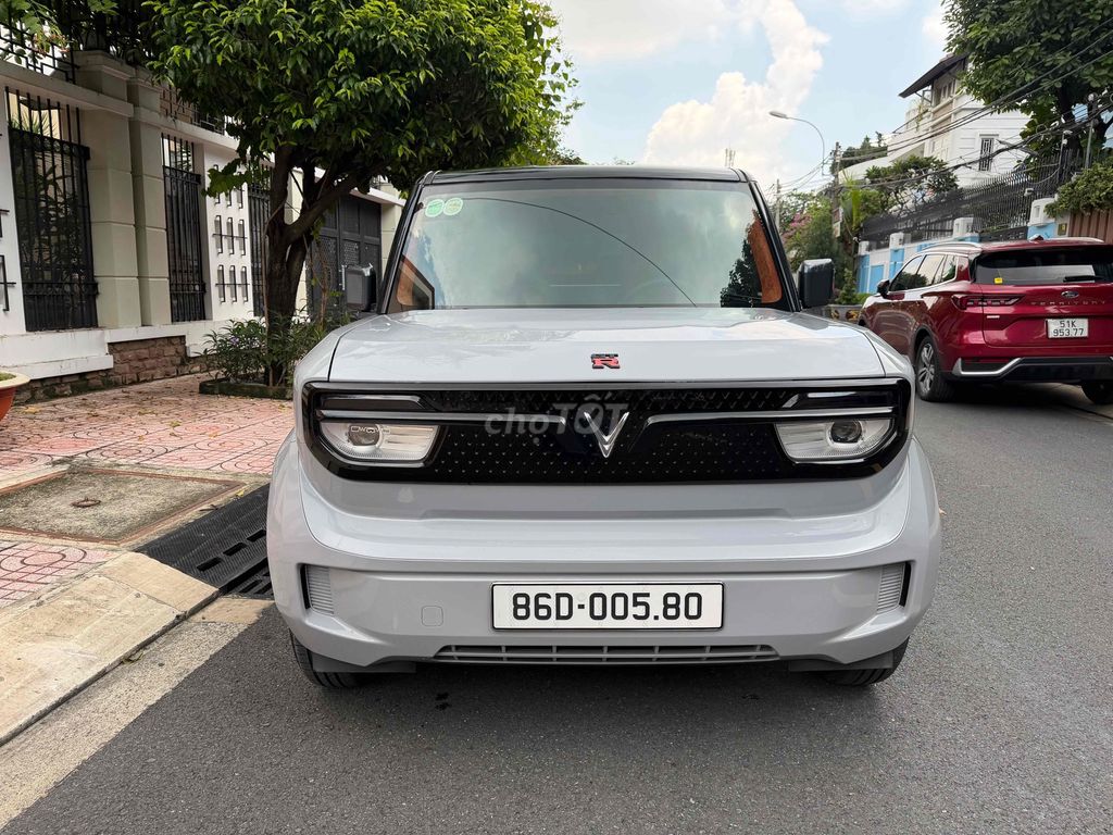 Новый ультракрасивый автомобиль Vinfast VF3 T8/2025, серый, купить аккумулятор