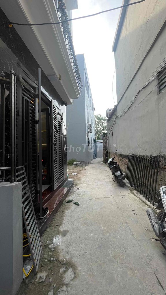 Nhà tự xây độc lập 35m2