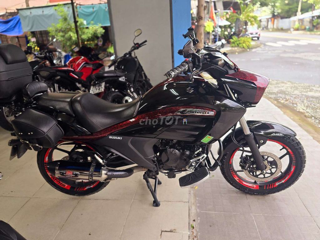 Suzuki intruder mẫu mới đời mới nhất Abs.2023. Mua bán Xe máy tại Quận Thanh Khê Đà Nẵng được đăng bởi Quý Moto Cycle 21 điện biên phủ Đà Nẵng hình 8