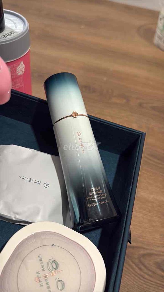 Kem chống nắng Hoa Tây Tử nâng tone. Mua bán Phụ kiện thời trang khác tại Thành phố Dĩ An Bình Dương được đăng bởi Lê Thanh hình 1