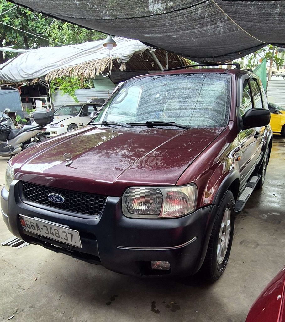 Ford Escape XLT 2003 автомат красный