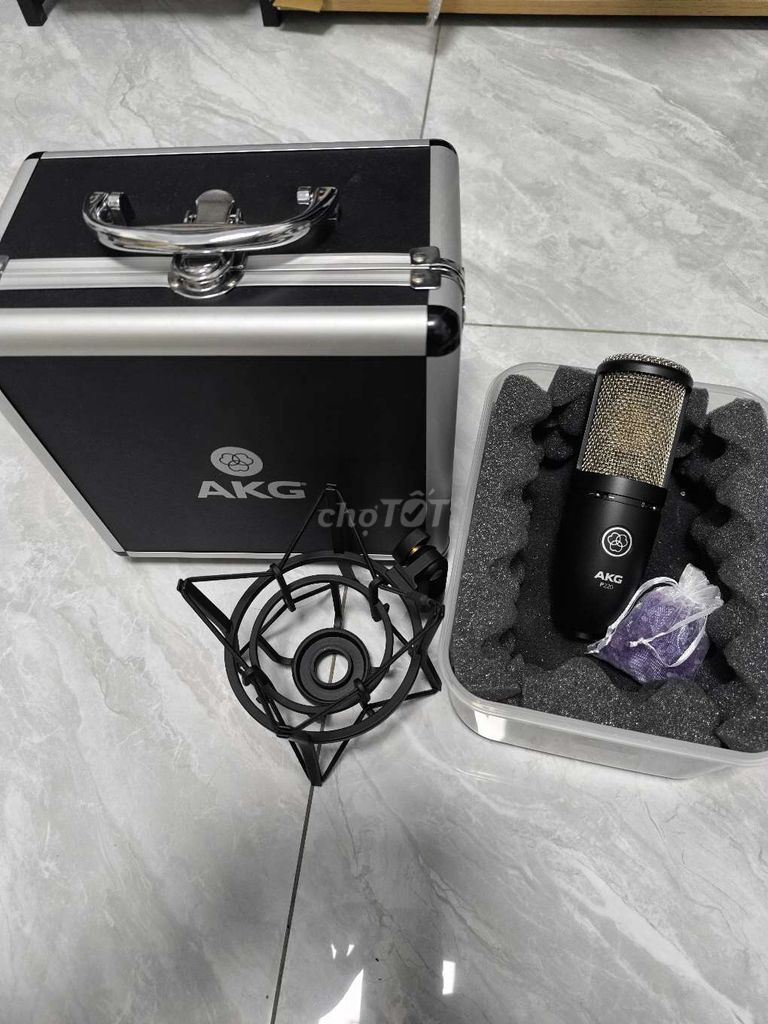 Microphone thu âm AKG P220 Đen Mới đẹp. Mua bán Tivi, Âm thanh tại Huyện Củ Chi Tp Hồ Chí Minh được đăng bởi Nguyễn Tuấn Kiệt hình 1