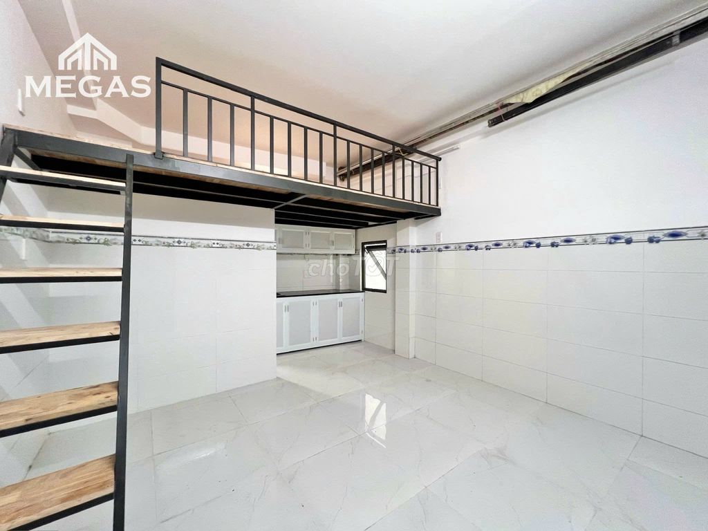 Duplex 30m2 ngay Nguyễn Oanh