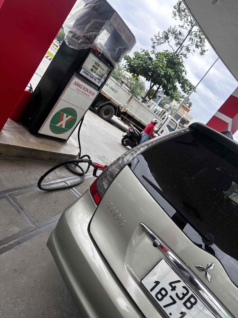 Mitsubishi Grandis 2006 2.4 AT - 170695 km. Mua bán Ô tô tại Quận Hải Châu Đà Nẵng được đăng bởi DKD ÔTÔ BÌNH DÂN ĐÀ NẴNG hình 15