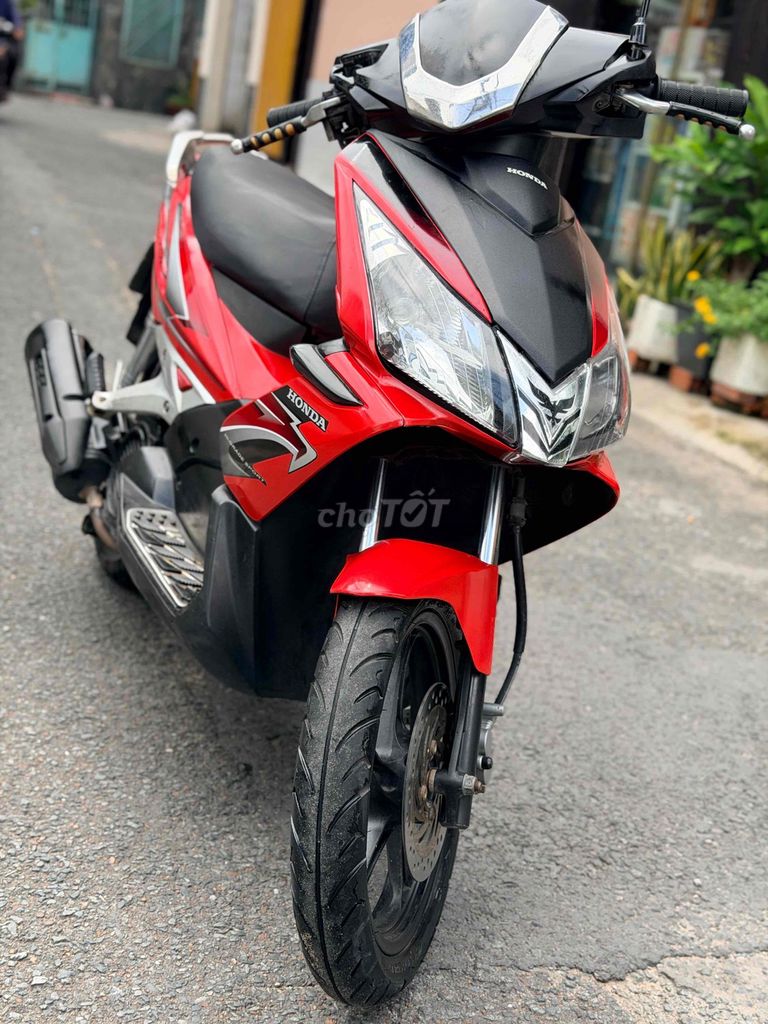 Honda Airblade Красный черный Вьетнам под Тайланд