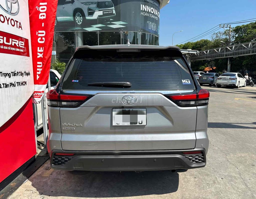 Toyota Innova Cross 2025 - 1300 km. Mua bán Ô tô tại Quận Tân Phú Tp Hồ Chí Minh được đăng bởi TRƯƠNG THANH TUYỀN hình 8