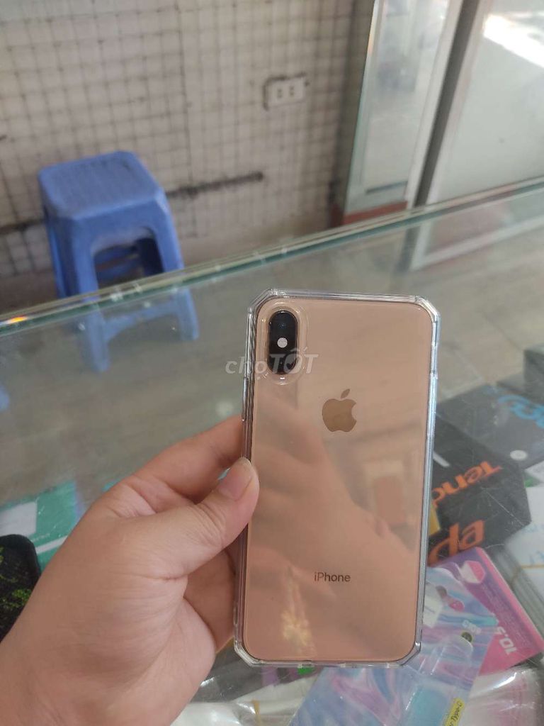 iPhone XS 64GB Vàng. Mua bán Điện thoại tại Quận Cầu Giấy Hà Nội được đăng bởi thuy  hình 1