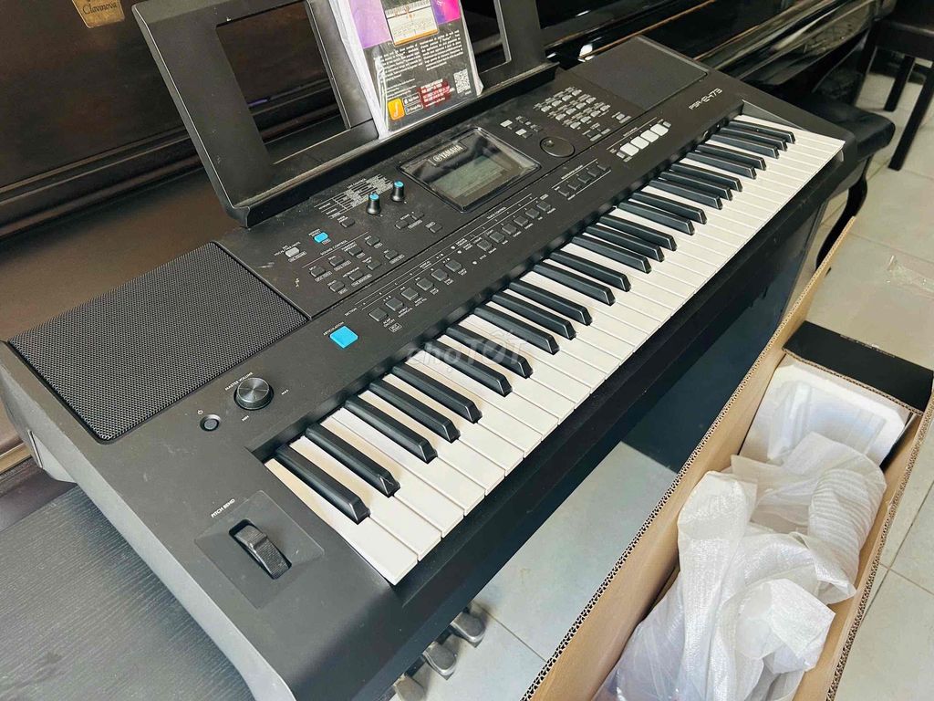 Đàn organ yamaha psr E473