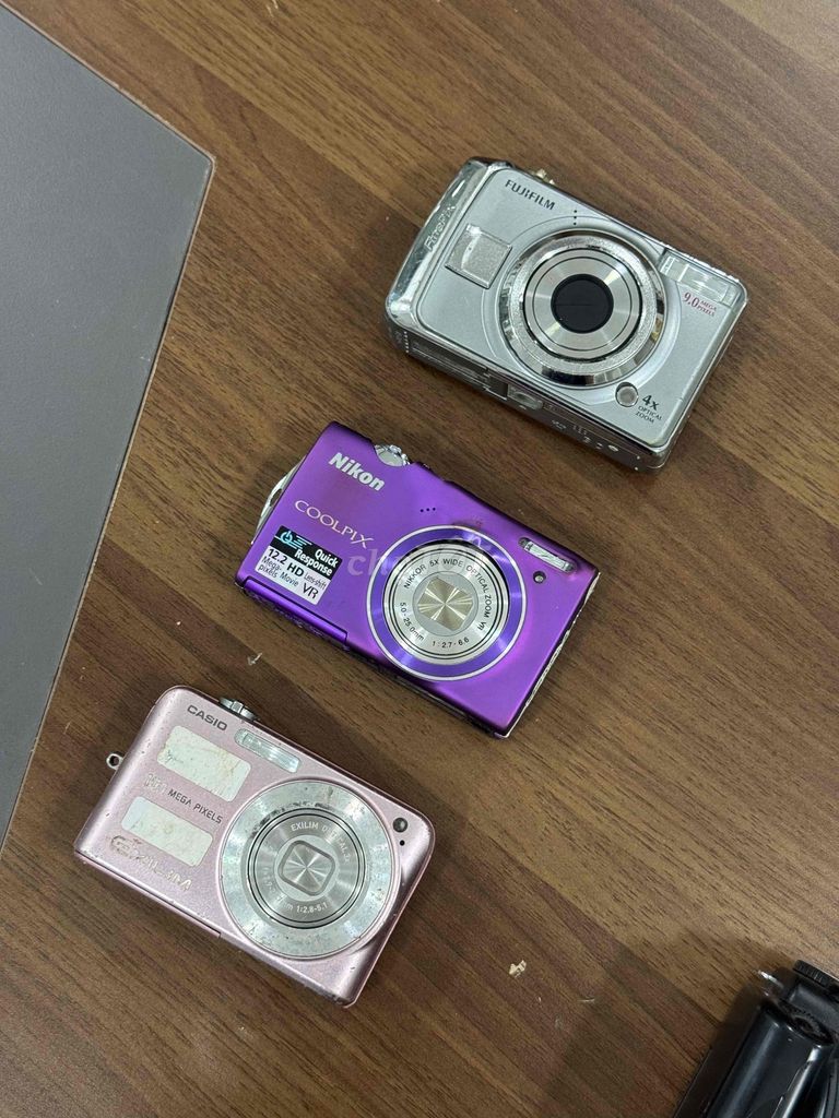 Máy ảnh Fujifilm Bạc Hỏng. Mua bán Máy ảnh, Máy quay tại Quận 1 Tp Hồ Chí Minh được đăng bởi LATONG hình 1