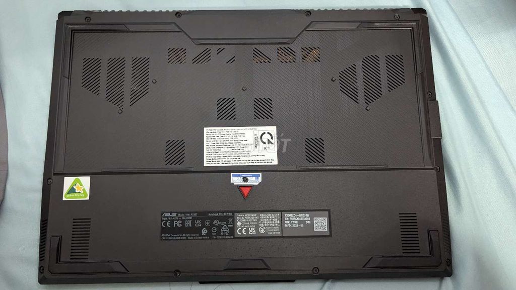 ASUS FX507 (FX507ZC4-HN074W)