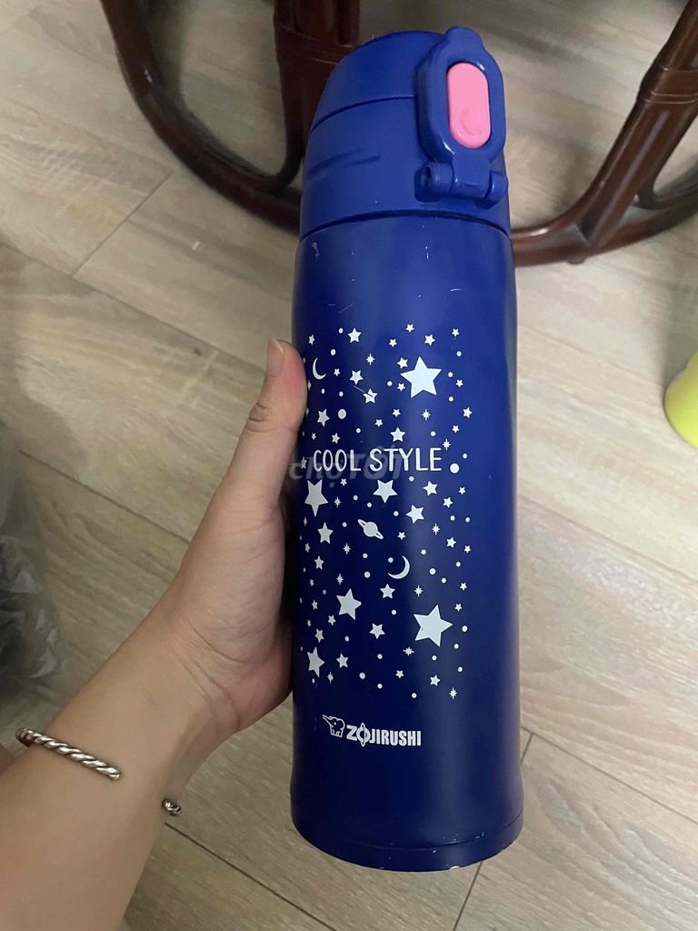 Bình giữ nhiệt Zojirushi 0,8l. Mua bán Dụng cụ nhà bếp tại Quận Hà Đông Hà Nội được đăng bởi Thảo đặng hình 1