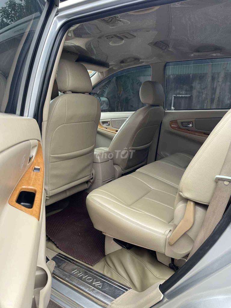 Innova 206 G xịn.xe chính chủ zin đẹp.có màn hình. Mua bán Ô tô tại Huyện Bình Chánh Tp Hồ Chí Minh được đăng bởi Nguyễn Nguyên hình 7