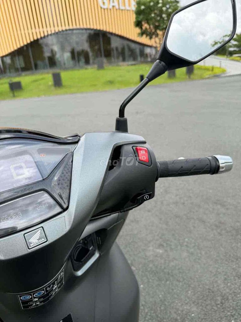 SH 350i 2026 Xám 6000 km bstp chính chủ