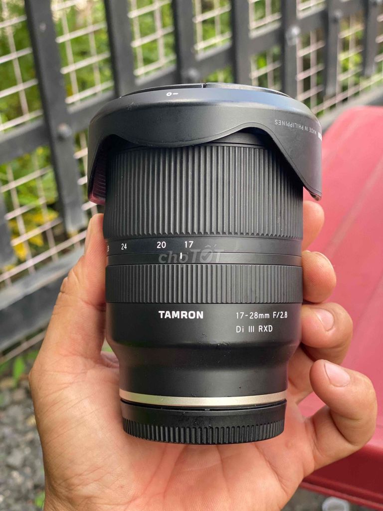 Ống kính Tamron 17-28mm f/2.8 Di III RXD Đen 98%. Mua bán Máy ảnh, Máy quay tại undefined Đồng Nai được đăng bởi Dang tri duc hình 1