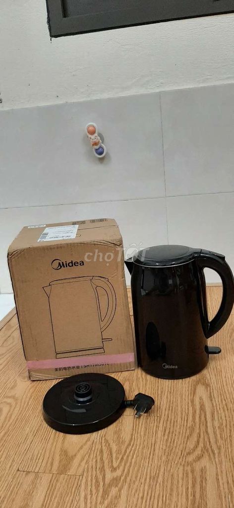 Ấm siêu tốc Midea Đen Mới. Mua bán Bếp, lò, đồ điện nhà bếp tại Huyện Thanh Trì Hà Nội được đăng bởi Nguyễn Thị Hạnh hình 1