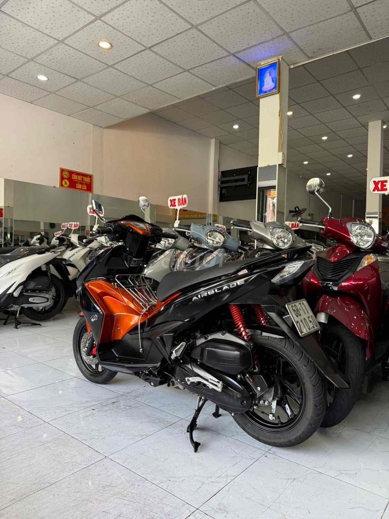 AIR BLADE 2014. Xe Đẹp - Máy Zin Êm Ấm. BS 68. Mua bán Xe máy tại Thành phố Rạch Giá Kiên Giang được đăng bởi XE MÁY CŨ TÂN 128 hình 9