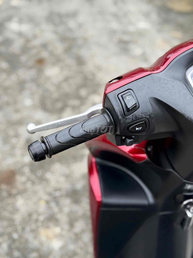Honda Vision 2023 Smartkey Đỏ. Mua bán Xe máy tại Huyện Củ Chi Tp Hồ Chí Minh được đăng bởi HuỳnhLâm Bổn hình 13