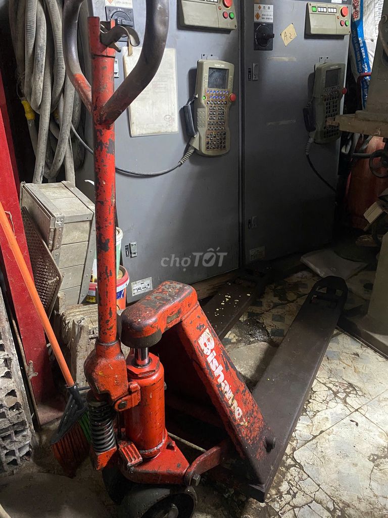 Xe nâng tay thủy lực. Mua bán Đồ chuyên dụng, Giống nuôi trồng tại Quận Tân Bình Tp Hồ Chí Minh được đăng bởi Đẳng cấp cơ khí hình 1
