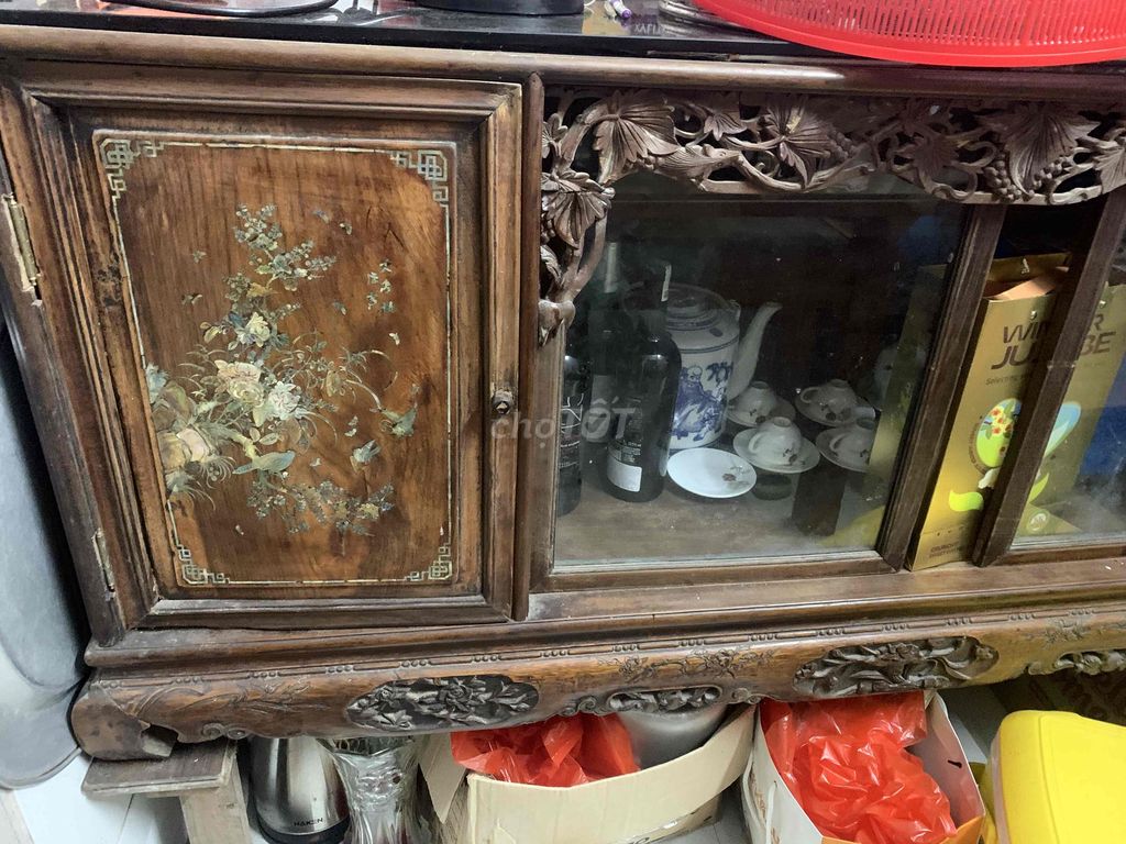 Tủ chè Gỗ Nâu 40 năm. Mua bán Tủ, kệ gia đình tại Quận Hà Đông Hà Nội được đăng bởi Minh Vũ hình 1