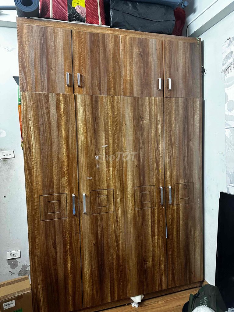 Tủ quần áo Gỗ Nâu 2m4 x 1m6. Mua bán Tủ, kệ gia đình tại Quận Cầu Giấy Hà Nội được đăng bởi Ly hình 1