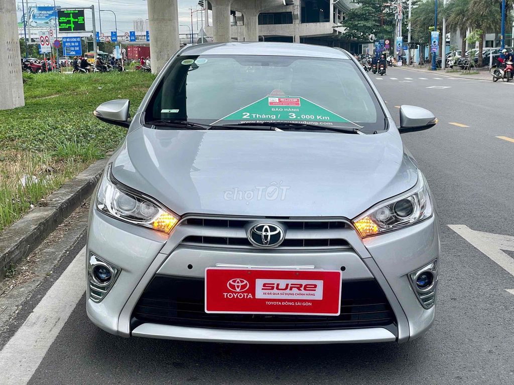 Yaris Bạc 2015 đi 13.399km như mới giảm giá nhiều