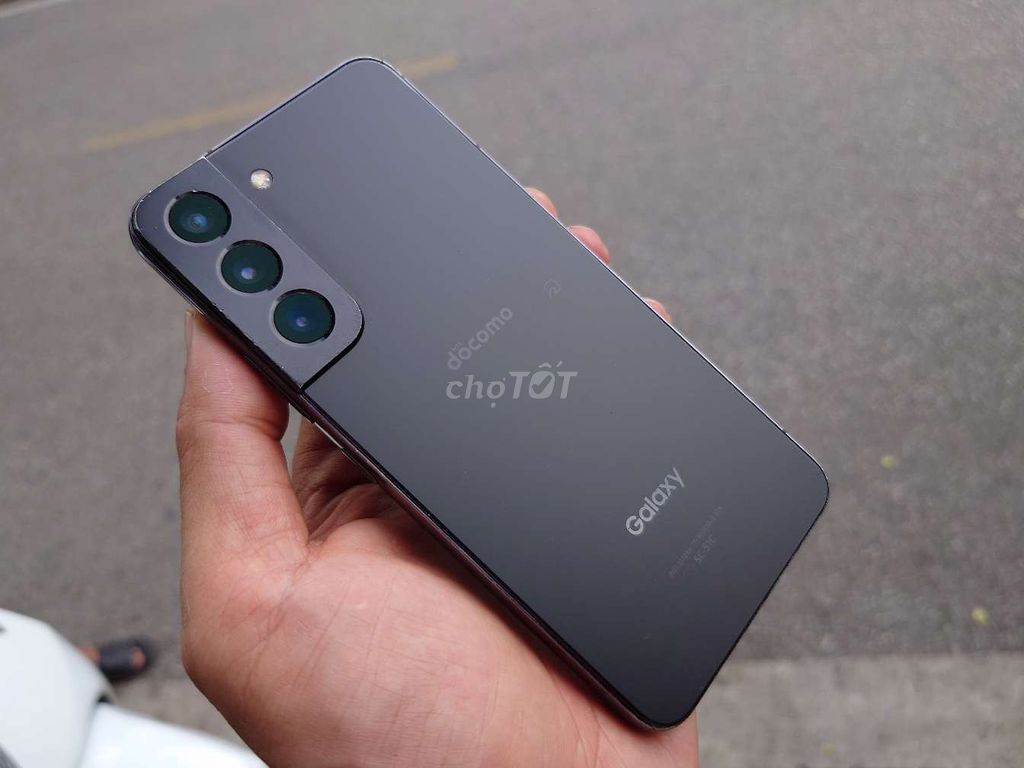 Samsung S22 256GB vỡ kính để anh em trải nghiệm. Mua bán Điện thoại tại Quận Hoàng Mai Hà Nội được đăng bởi VANH AT Mobile Hitech 766 Trương Định HN hình 1