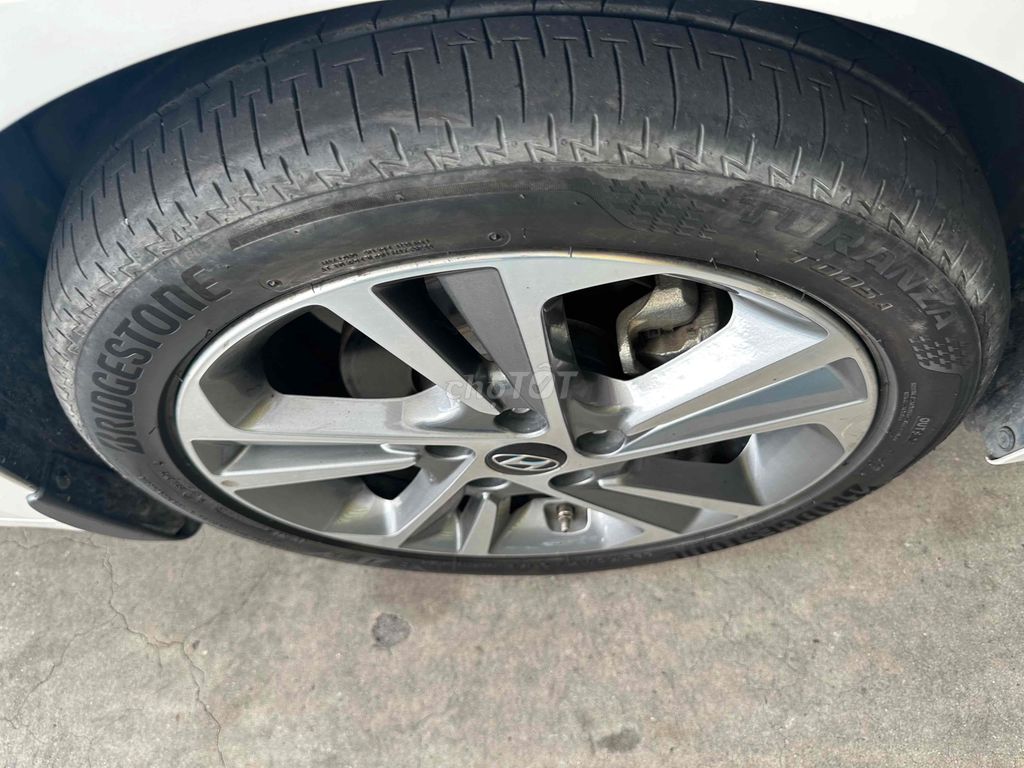 Hyundai Elantra 2016 2.0 AT - xe đẹp 1 chủ bao tes. Mua bán Ô tô tại Quận Bình Thạnh Tp Hồ Chí Minh được đăng bởi phuongneo hình 9